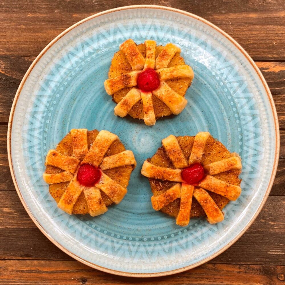 Resultado de la receta Flores de Hojaldre y Piña